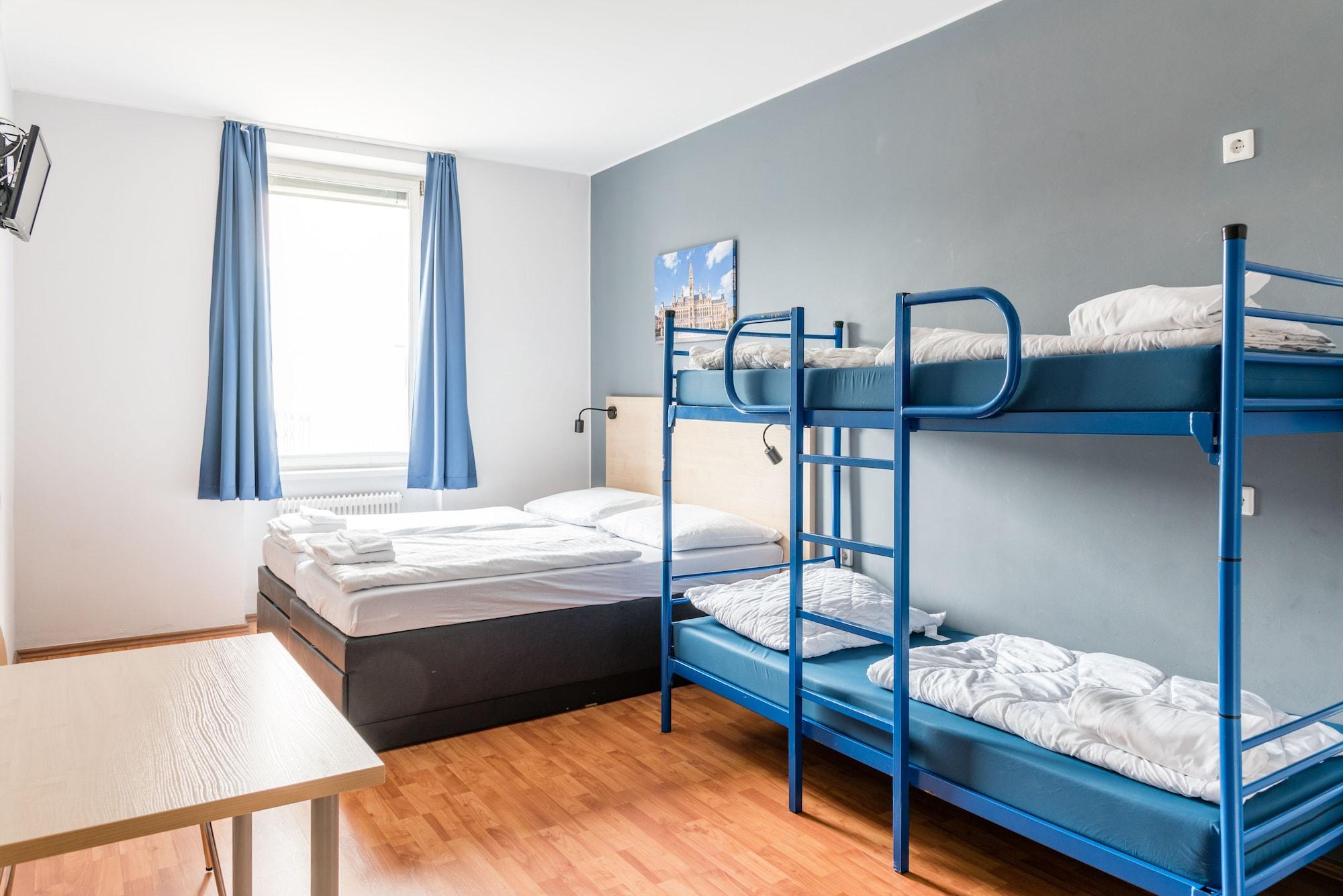 Hostal A&o Stadthalle *