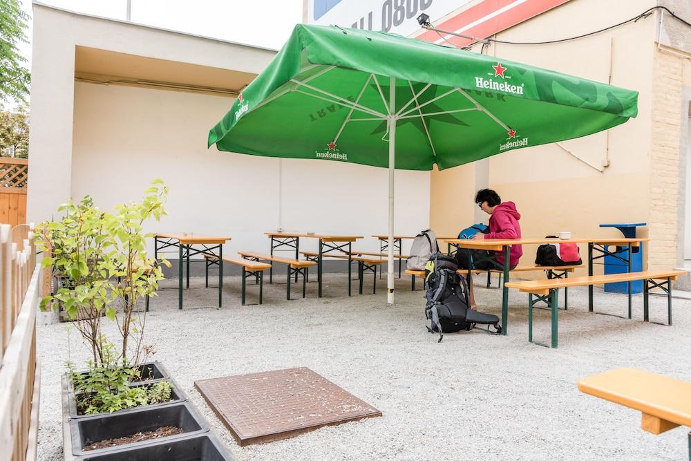 Hostal A&o Stadthalle